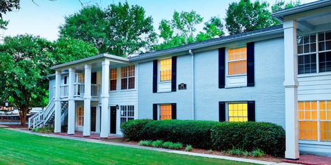  Peachtree Park Dr NE